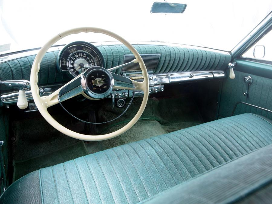 Торпедо Kaiser-Dragon Sedan 1953 года  (фото 6 из 7)